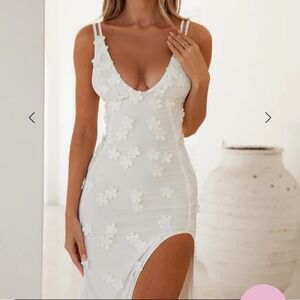 HELLO MOLLY SPRINKLE DAISIES MESH MAXI DRESS WHITE